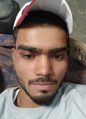 Faheem Kasagar, 18, India, Delhi