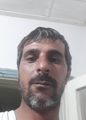 Hasan Zirek, 33, Türkiye Cumhuriyeti, Konya