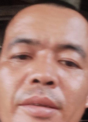 Dindo Macapagal, 41, Pilipinas, Maynila
