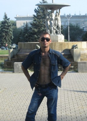 Олег, 38, Россия, Яшалта
