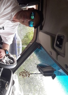 Igor, 47, Russia, Saint Petersburg