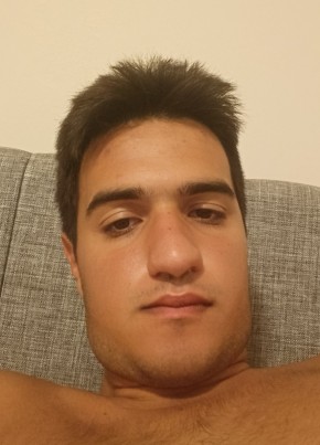 Apo из İzmir 19 лет