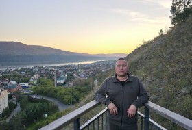 Oleg, 30 - Just Me