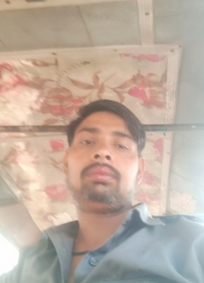 Ravi Kumar, 34, India, Delhi