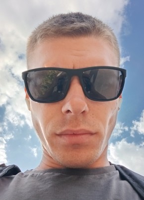 Максим из Шахты 29 лет