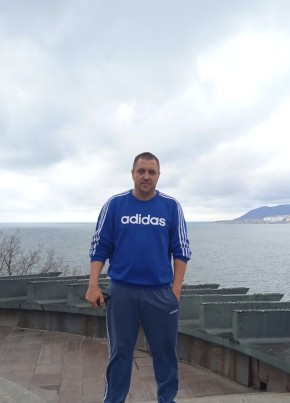 Андрей из Саратова 43 года