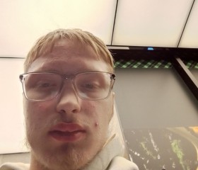 Anton Horev, 18, Tallinn