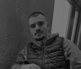 Arben, 18, Prizren