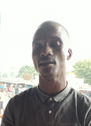 Béni, 25, República de Angola, Loanda