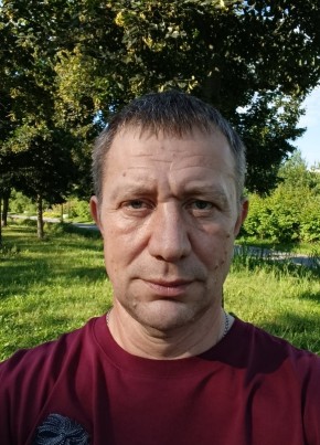 Игорь из Санкт-Петербурга 52 года