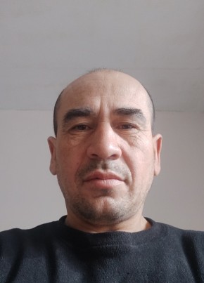 Рустам из Ожерелье 44 года