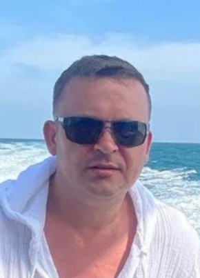 Дмитрий из Санкт-Петербурга 43 года