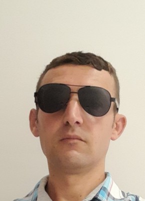 Arben Aliu, 31, Albania, Laç