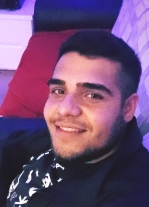 İbrahim, 24, Türkiye Cumhuriyeti, Çanakkale