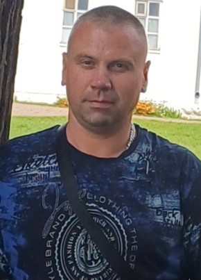 Дмитрий из Москвы 42 года