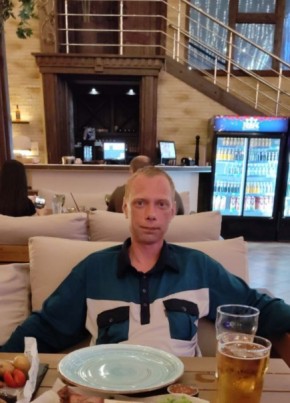 Егор из Воронежа 44 года