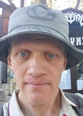 Pavel Vyuga, 36, Russia, Alupka