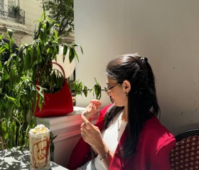 Elina, 28, Yekaterinburg
