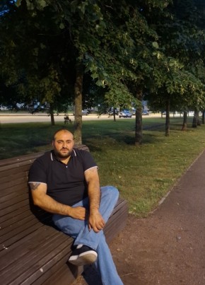 Артём из Санкт-Петербурга 41 год
