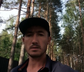 Alisher, 18, Moscow