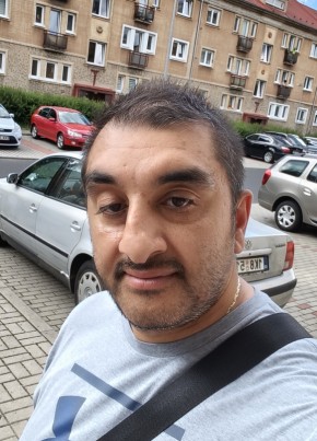 Lukas из Ostrov 38 лет