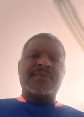 José из Uberaba 53 года
