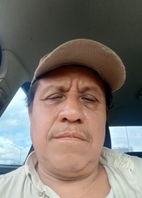 Roberto, 55, Estados Unidos Mexicanos, Nuevo Laredo