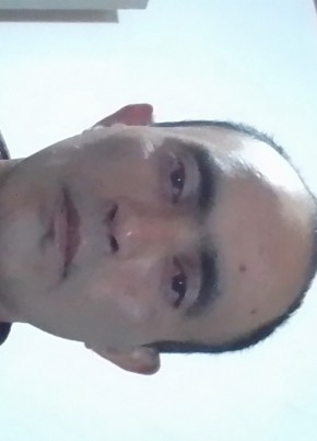 Julio, 18, Argentina, Rosario