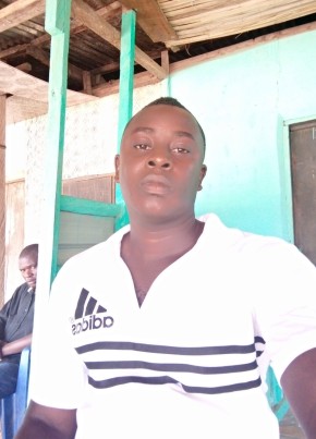 Chris Etta, 19, Republic of Cameroon, Buea