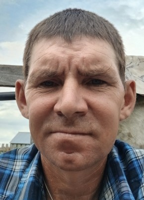 Михаил из Заринска 42 года