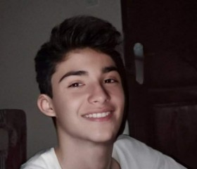 Salah, 20, Al Hudaydah