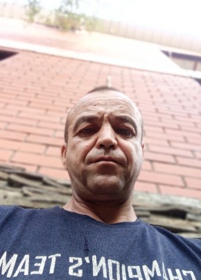 Дмитрий из Москвы 42 года