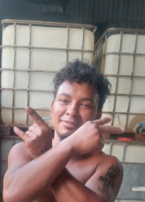 Gerardo, 18, República de Honduras, El Progreso