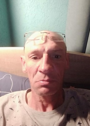Андрей из Саратова 47 лет