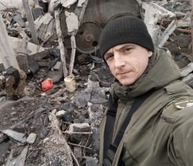 Yuriy, 31, Orikhovo