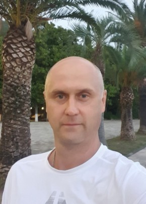 Роман из Волгограда 49 лет