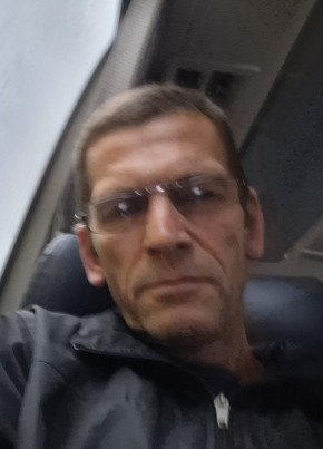 Руслан из Мурманска 52 года