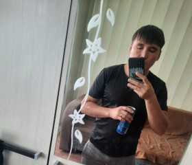 Илья, 27 лет, Нижневартовск
