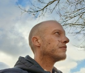 25cmsesdure, 39, Brussels