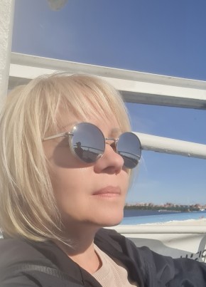 Анна из Екатеринбурга 55 лет