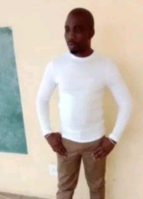 Mandla из IGoli 43 года