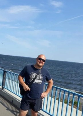 Антон, 44, Россия, Фролово