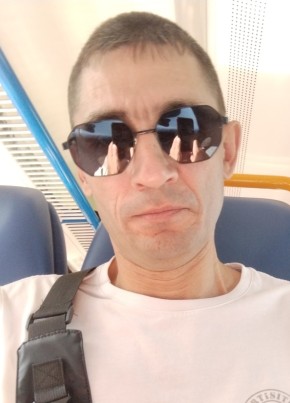 Сергей из Омска 46 лет