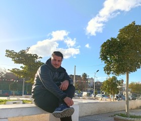 Ayoub, 24, Jijel