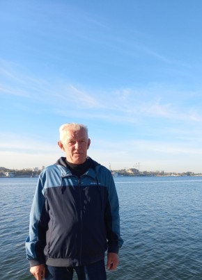 Viktor, 63, Russia, Simferopol