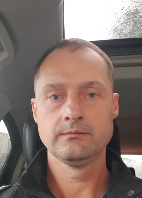 Константин из Узловаи 49 лет