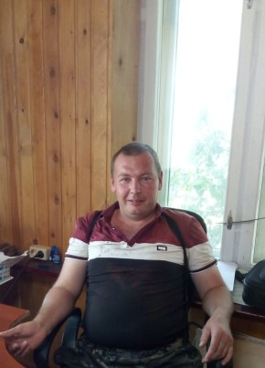 Dmitriy, 40, Russia, Simferopol
