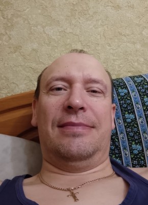 Андрей из Омска 44 года