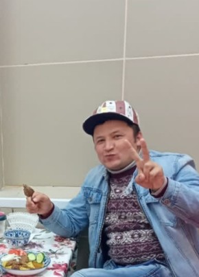 Александр, 31, Россия, Полевской