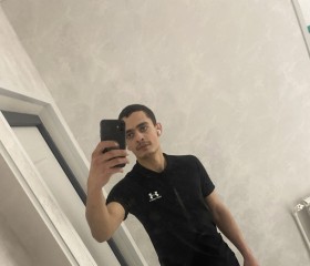 Artur, 25, Moscow